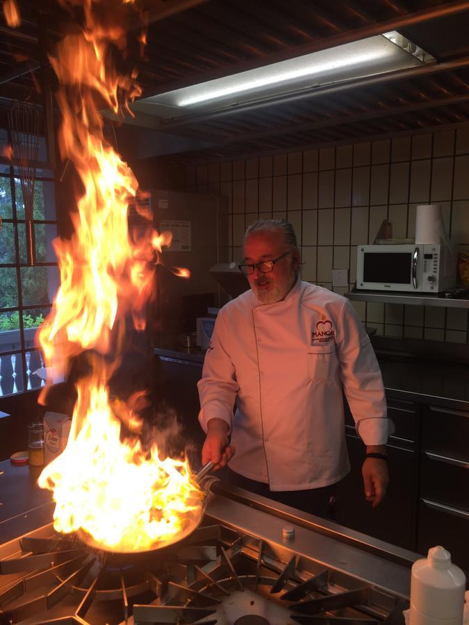 Hotel Restaurant Loewen Sirnach ภายนอก รูปภาพ